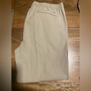 Vineyards Vines XXL elastic waisted on the go pants.